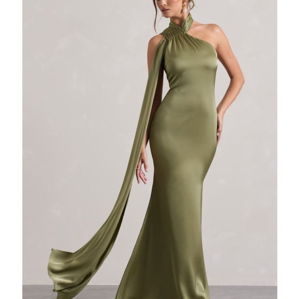 Green One Shoulder Sleeveless Gown for Weddings